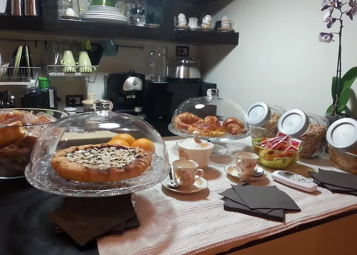Domus Pio Xi° Bed & Breakfast 2*