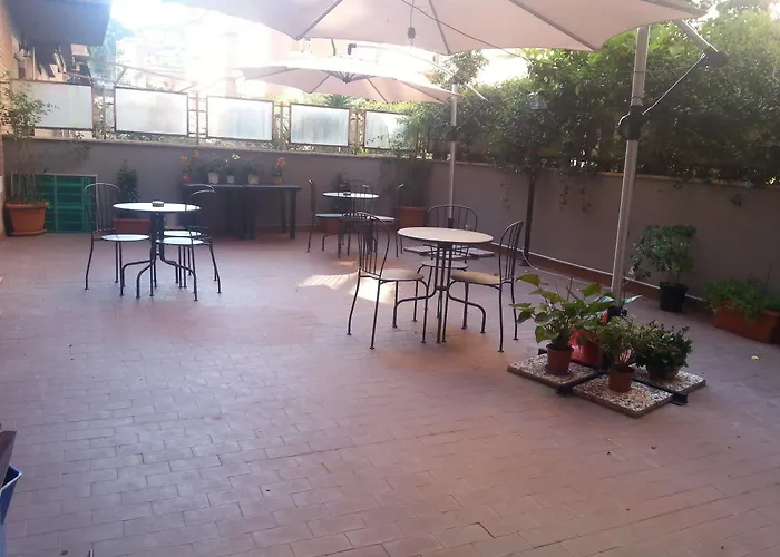 Domus Pio Xi° Bed & Breakfast 2*